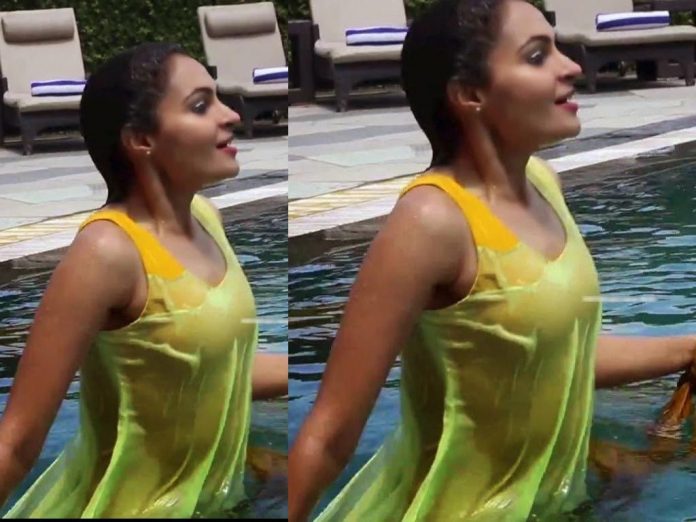 Andrea Jeremiah Goes Topless After Bikini Photos Friday Rumors