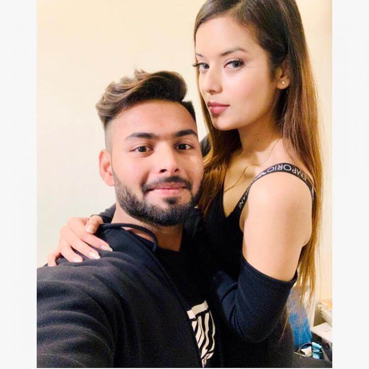 Urvashi Rautela and Rishabh Pant Blocked each other on WhatsApp