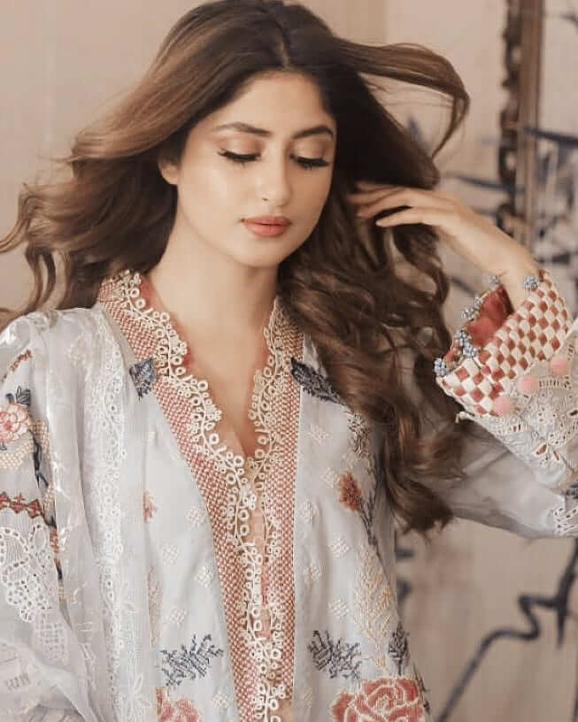 Latest Beautiful Photoshoot of Gorgeous Sajal Aly | Friday Rumors